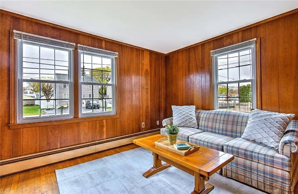 264 Waseca Avenue Barrington RI 02806