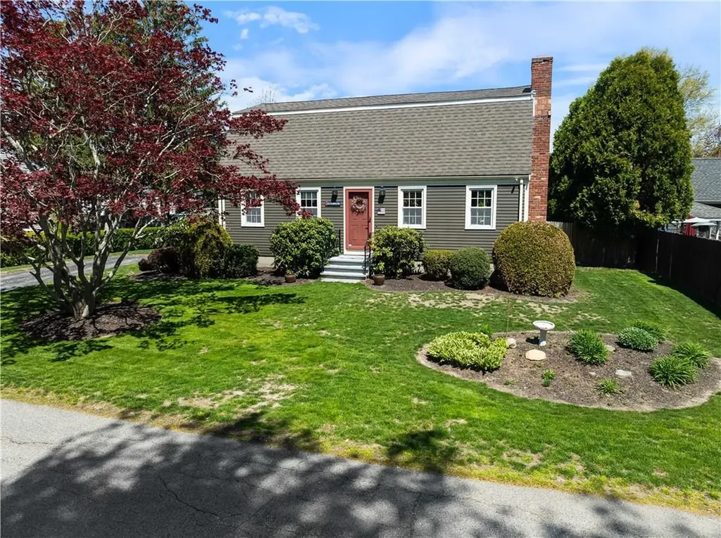 43 Academy Avenue Bristol RI 02809