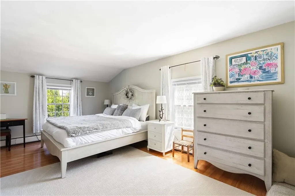 43 Academy Avenue Bristol RI 02809