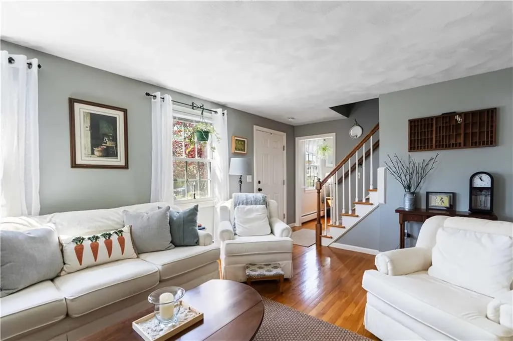 43 Academy Avenue Bristol RI 02809