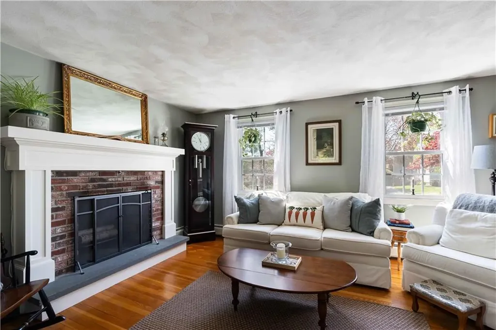 43 Academy Avenue Bristol RI 02809