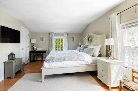 43 Academy Avenue Bristol RI 02809