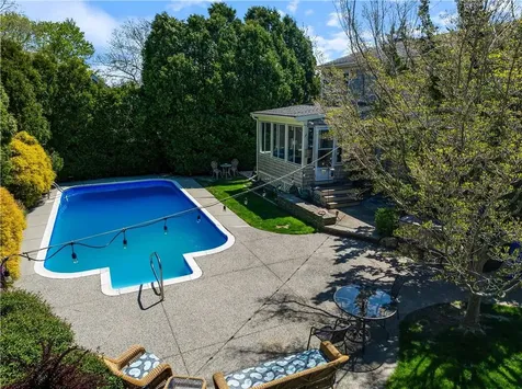 43 Academy Avenue Bristol RI 02809
