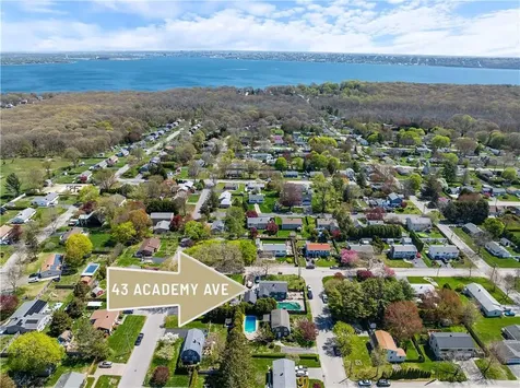 43 Academy Avenue Bristol RI 02809