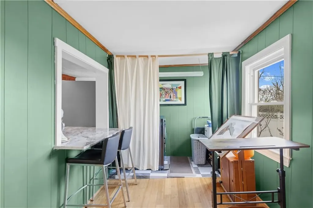 105 Forand Lane Lane Tiverton RI 02878