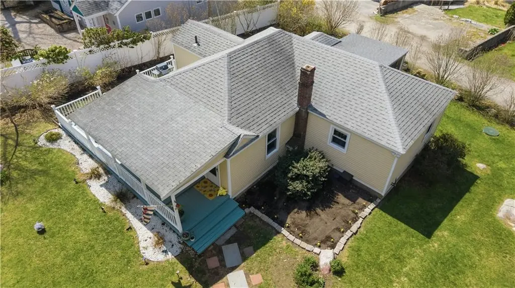 105 Forand Lane Lane Tiverton RI 02878