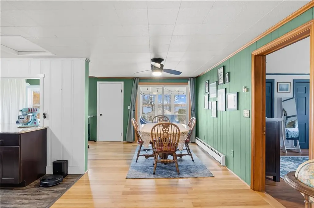 105 Forand Lane Lane Tiverton RI 02878