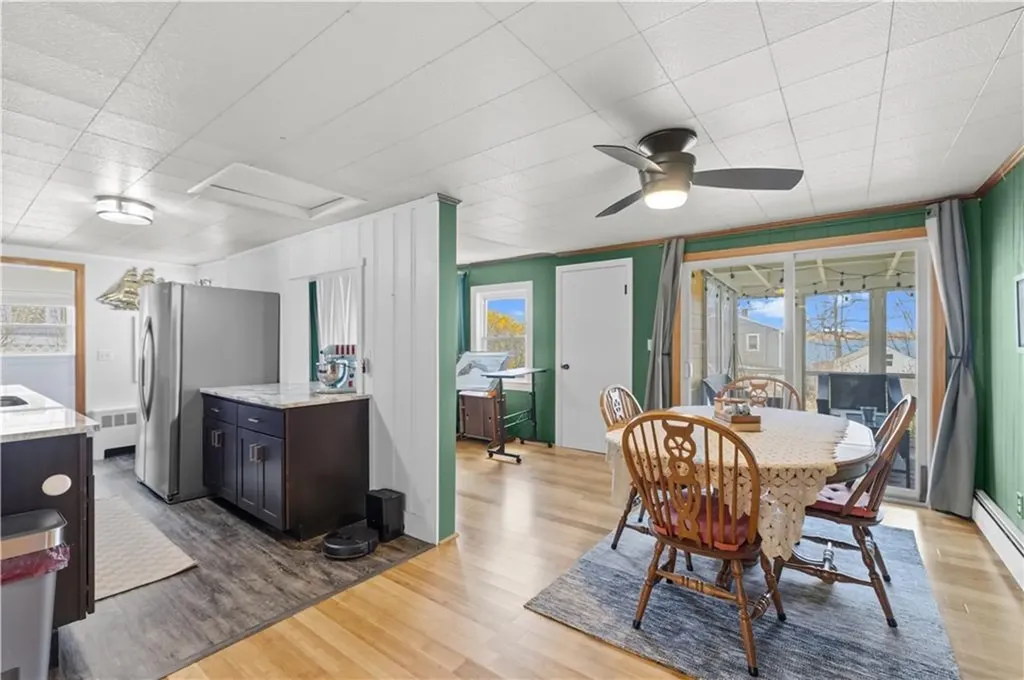 105 Forand Lane Lane Tiverton RI 02878