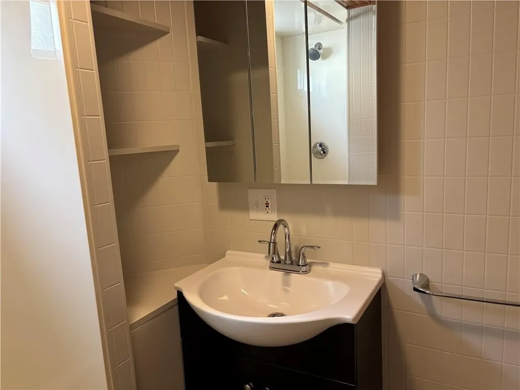 13 Ethel Street Blackstone MA 01504