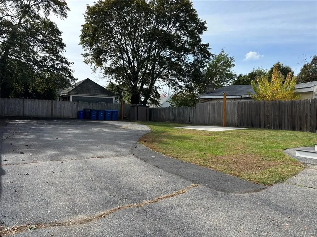 13 Ethel Street Blackstone MA 01504