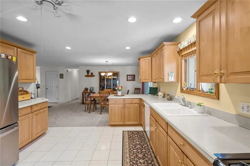 66 West River Parkway North Providence RI 02904