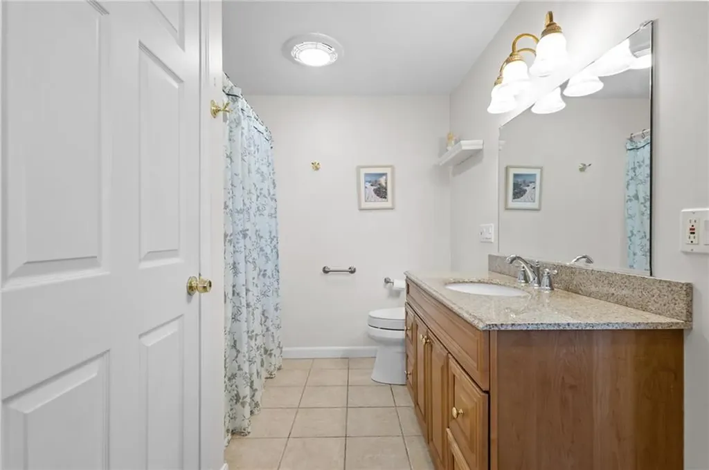 66 West River Parkway North Providence RI 02904