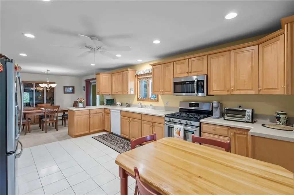 66 West River Parkway North Providence RI 02904