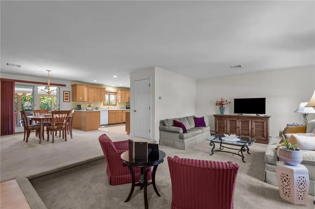66 West River Parkway North Providence RI 02904