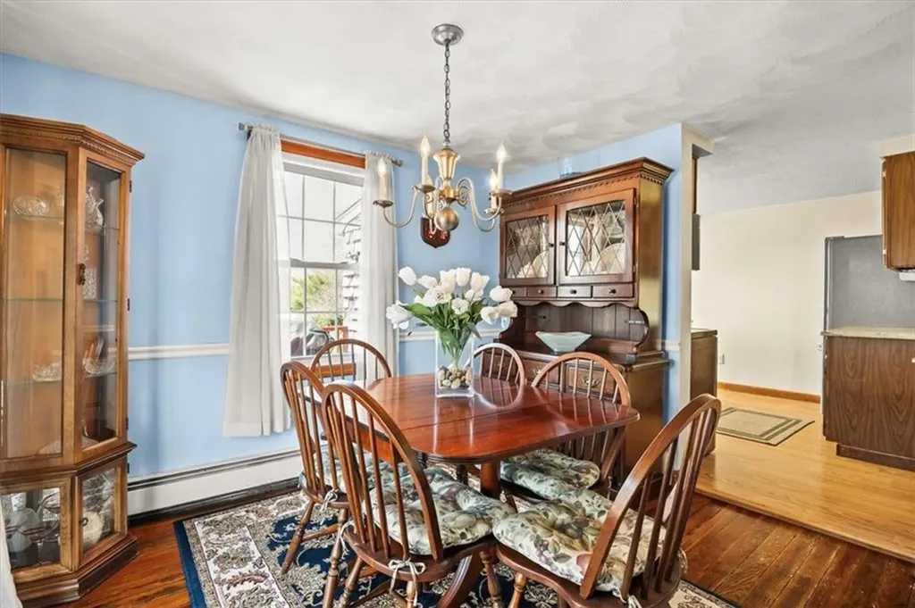 25 King Philip Avenue Barrington RI 02806