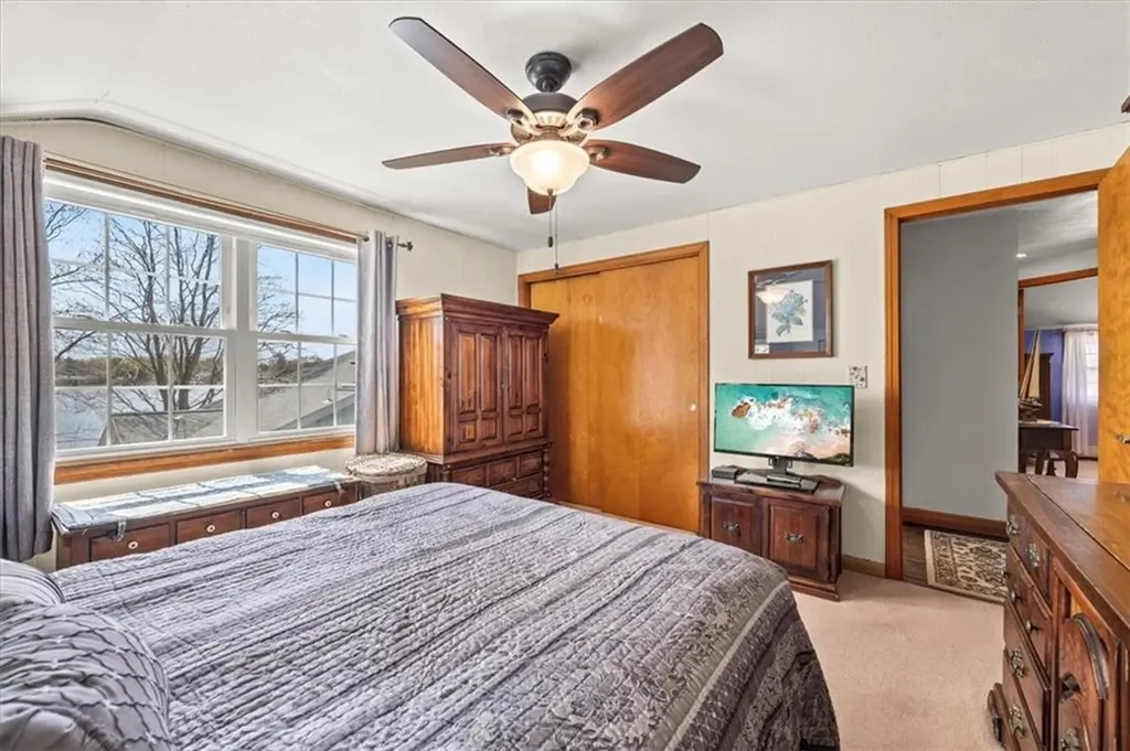 25 King Philip Avenue Barrington RI 02806