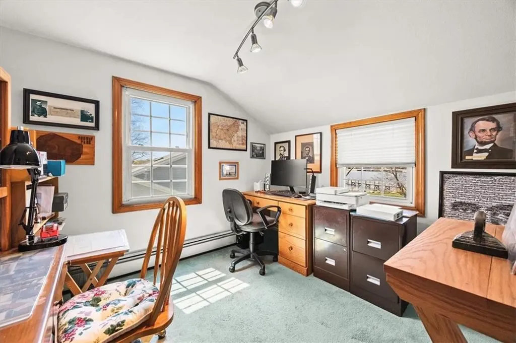 25 King Philip Avenue Barrington RI 02806