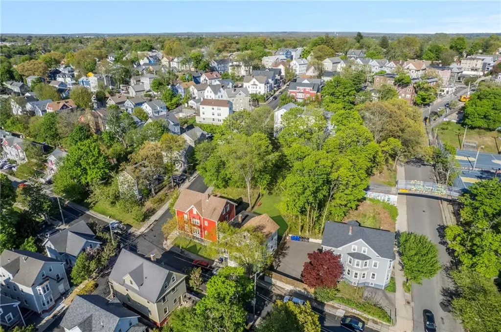 89 Knowles Street Providence RI 02906