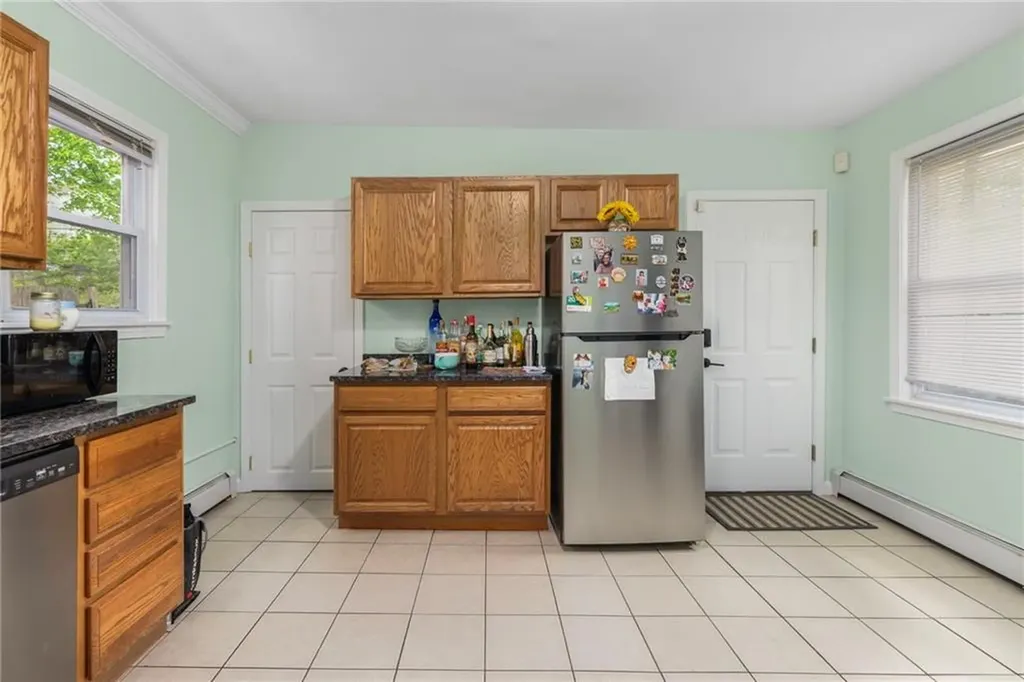 89 Knowles Street Providence RI 02906