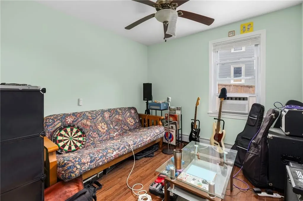 89 Knowles Street Providence RI 02906