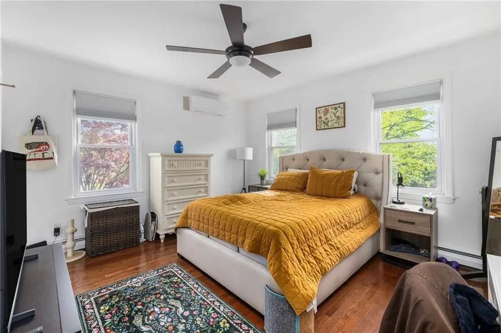 89 Knowles Street Providence RI 02906