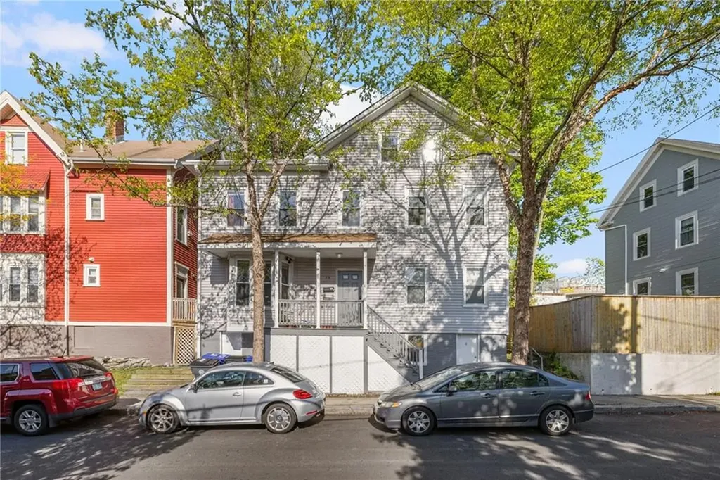 89 Knowles Street Providence RI 02906