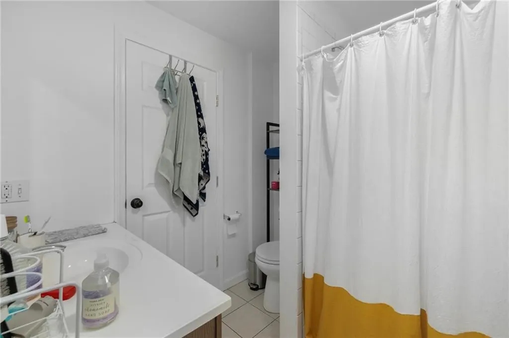 89 Knowles Street Providence RI 02906