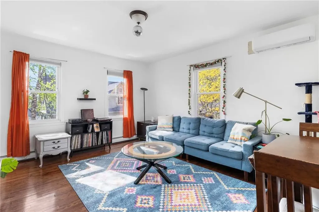 89 Knowles Street Providence RI 02906