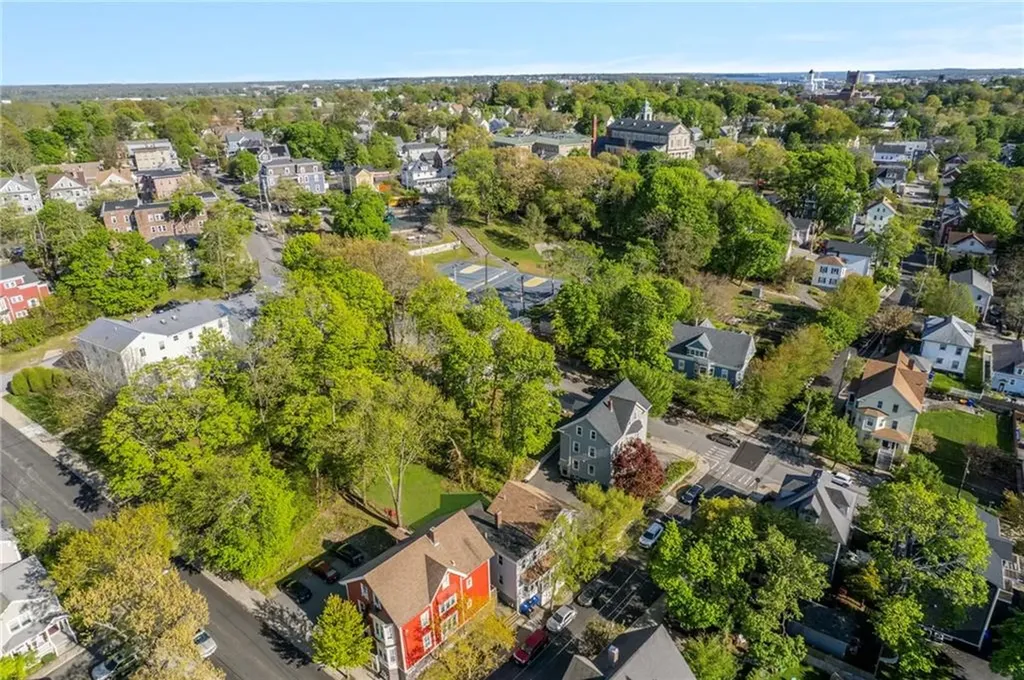89 Knowles Street Providence RI 02906