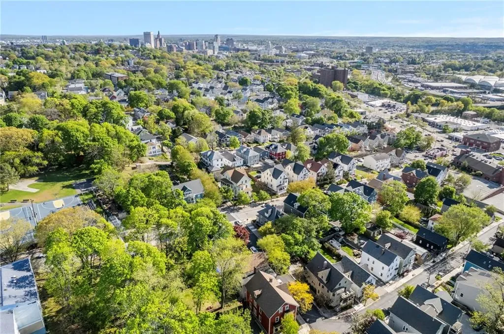 89 Knowles Street Providence RI 02906