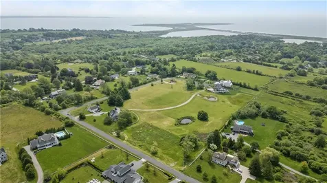 11 Saltwood Farm Road Middletown RI 02842
