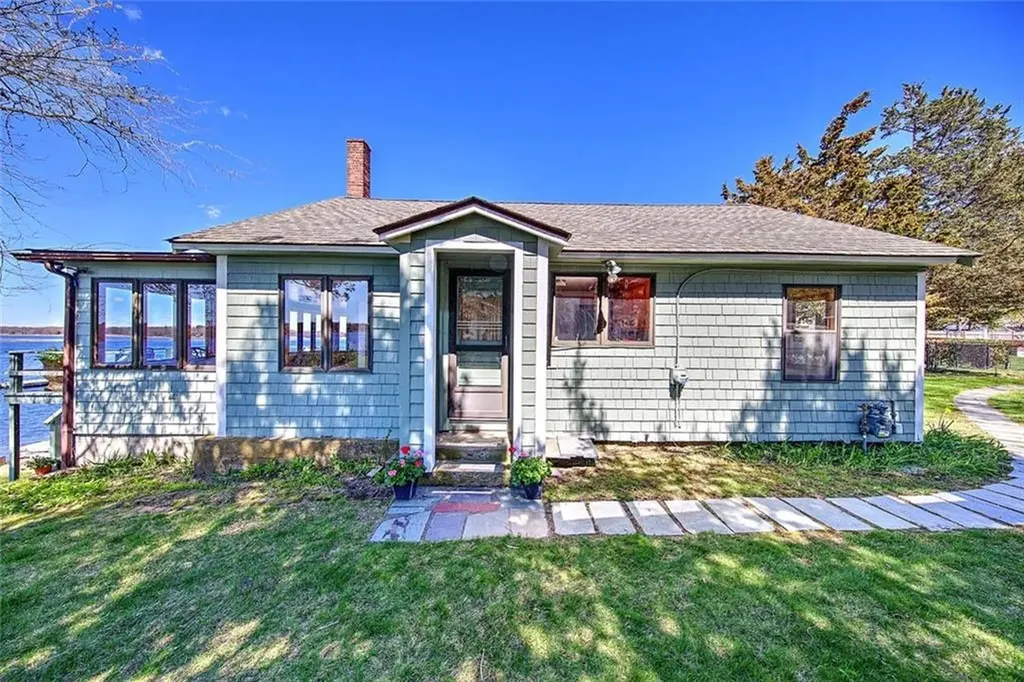 35 Hanson Road Barrington RI 02806