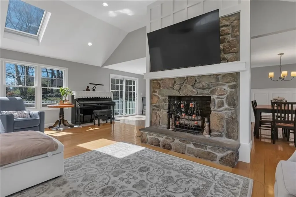55 Lonesome Pine Road Cumberland RI 02864
