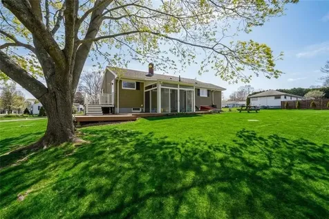 67 Montgomery Road Swansea MA 02777