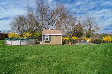 67 Montgomery Road Swansea MA 02777