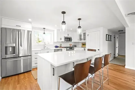 67 Montgomery Road Swansea MA 02777