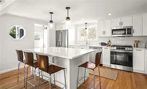67 Montgomery Road Swansea MA 02777