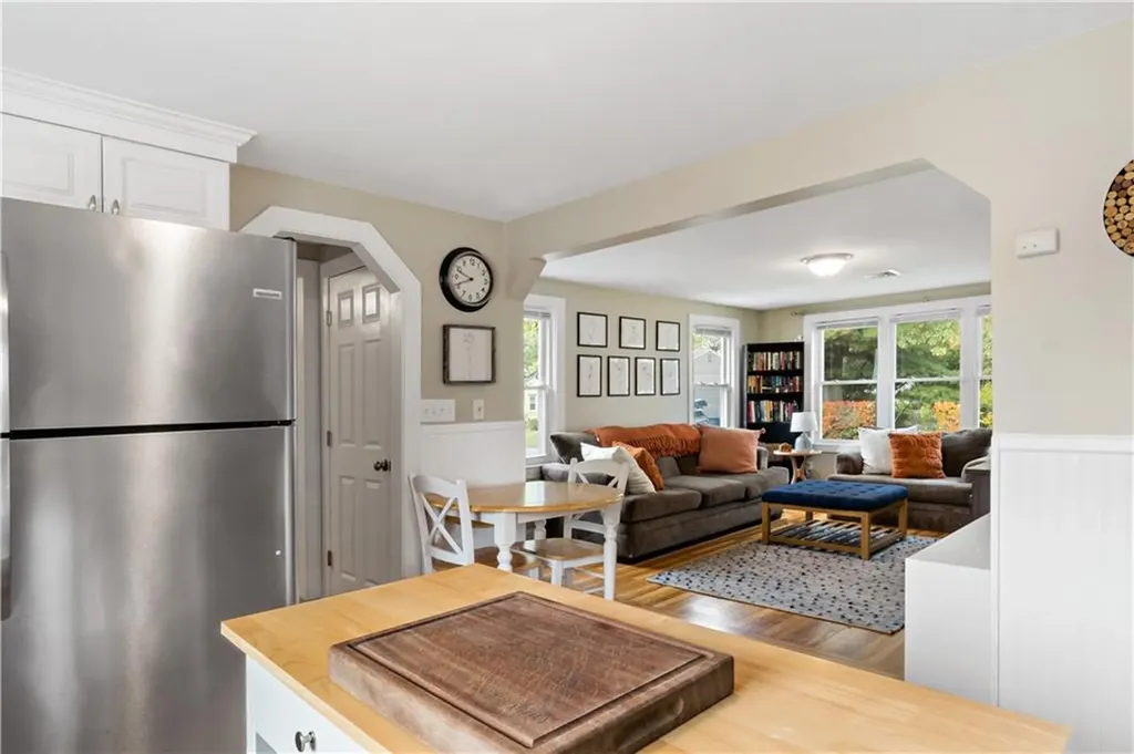 52 Merle Street Warwick RI 02889