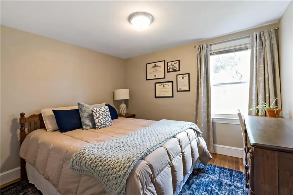 52 Merle Street Warwick RI 02889