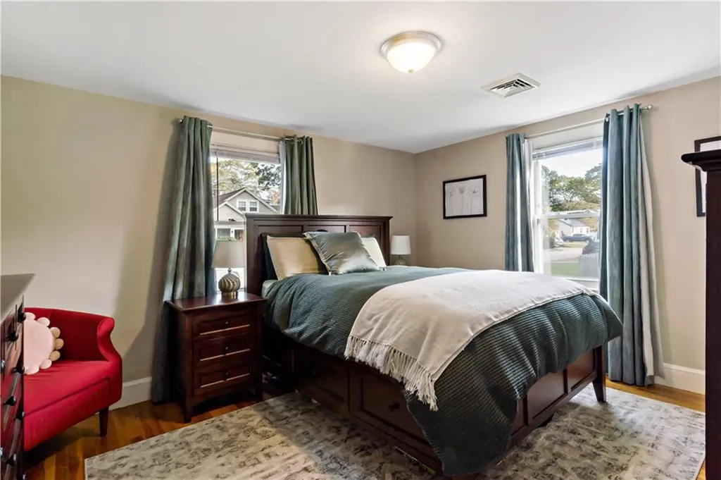 52 Merle Street Warwick RI 02889