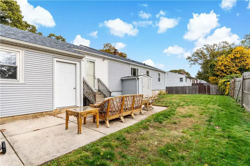 52 Merle Street Warwick RI 02889