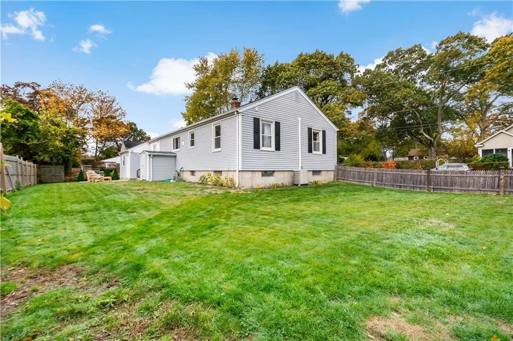 52 Merle Street Warwick RI 02889