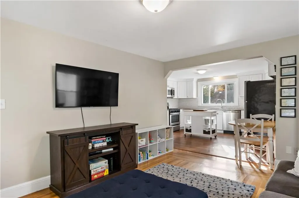 52 Merle Street Warwick RI 02889