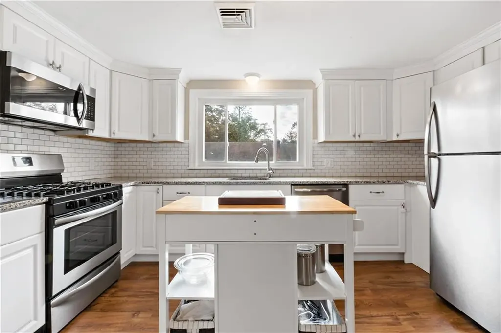 52 Merle Street Warwick RI 02889