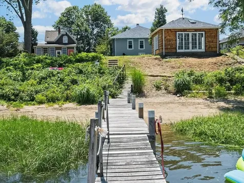 1102 Buttonwoods Avenue Warwick RI 02886