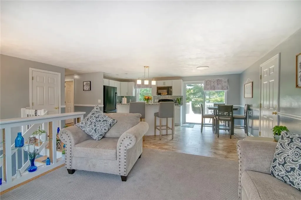 350 Narrow Lane Charlestown RI 02813