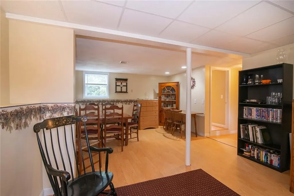 350 Narrow Lane Charlestown RI 02813