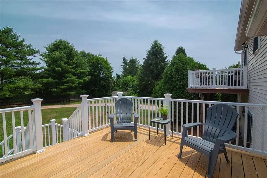 350 Narrow Lane Charlestown RI 02813