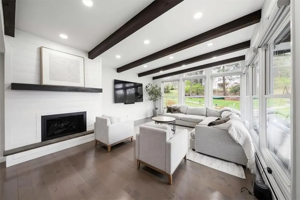 24 Breezy Knoll Road Smithfield RI 02828