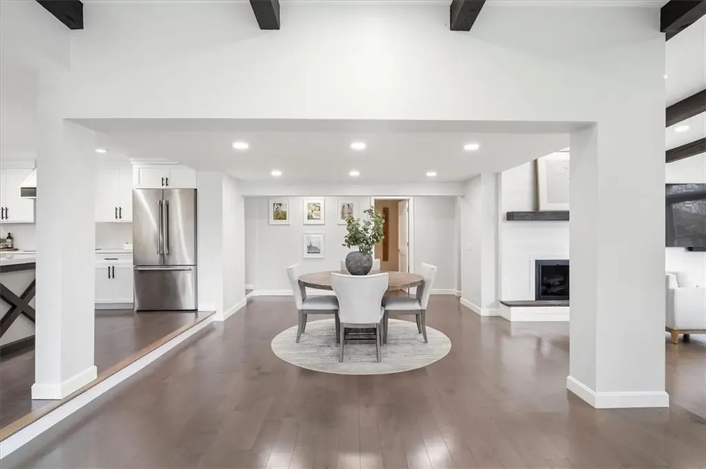 24 Breezy Knoll Road Smithfield RI 02828